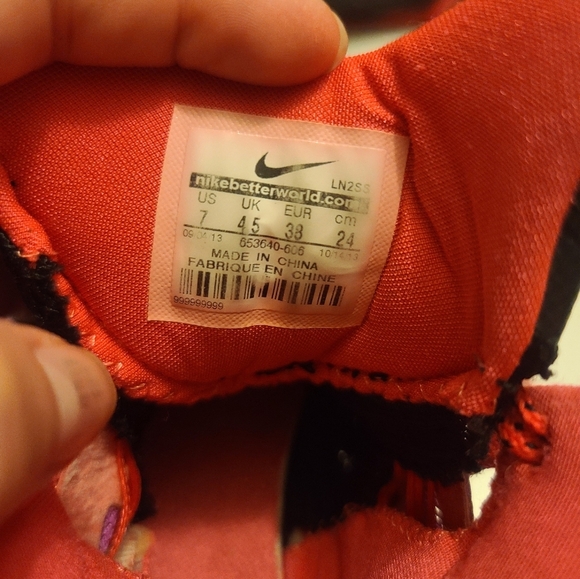 Nike hyperdunk high top athletic sneakers - Picture 9 of 10